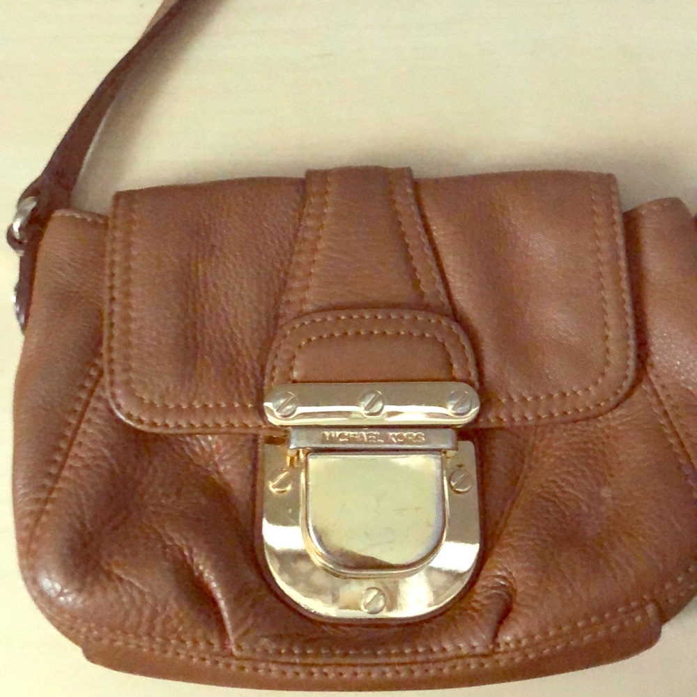 Michael kors crossbody